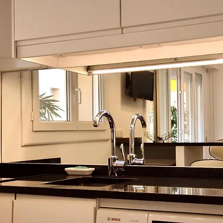 Apartment 'la Du Casino' Plein Centre, Acces