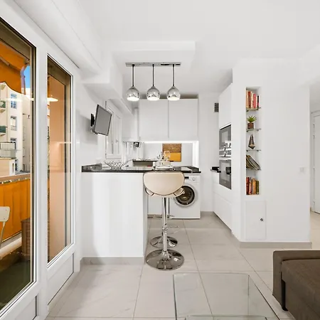 Apartment 'la Du Casino' Plein Centre, Acces Menton