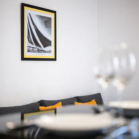 Apartment 'la Du Casino' Plein Centre, Acces